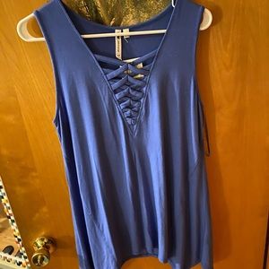 Cable and Gauge flowy top
